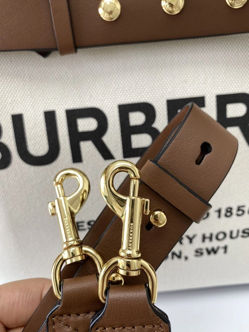 Effortless Burberry Shopping Bags 64497