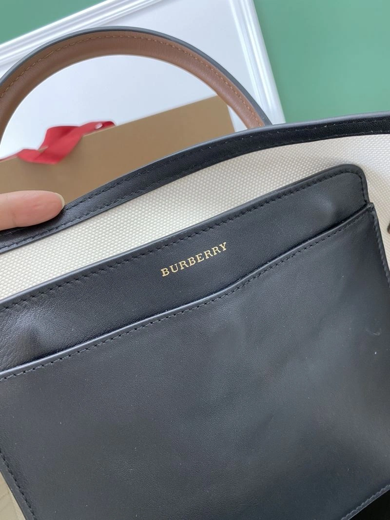 Effortless Burberry Shopping Bags 64497