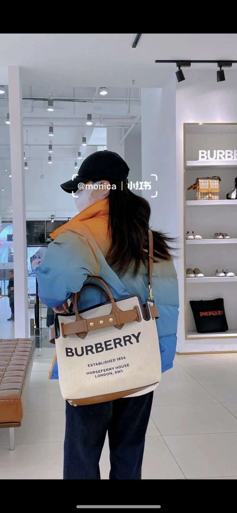 Effortless Burberry Shopping Bags 64497
