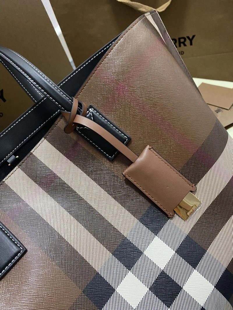 Burberry Shopping Bags Unisex 64496