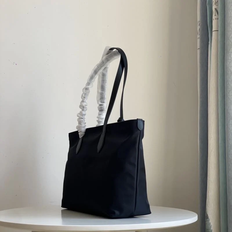 SportInspired Burberry Shopping Bags 51675