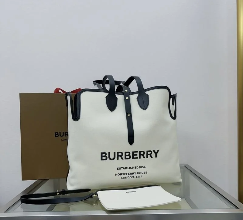 Burberry Shopping Bags Youthful 51666