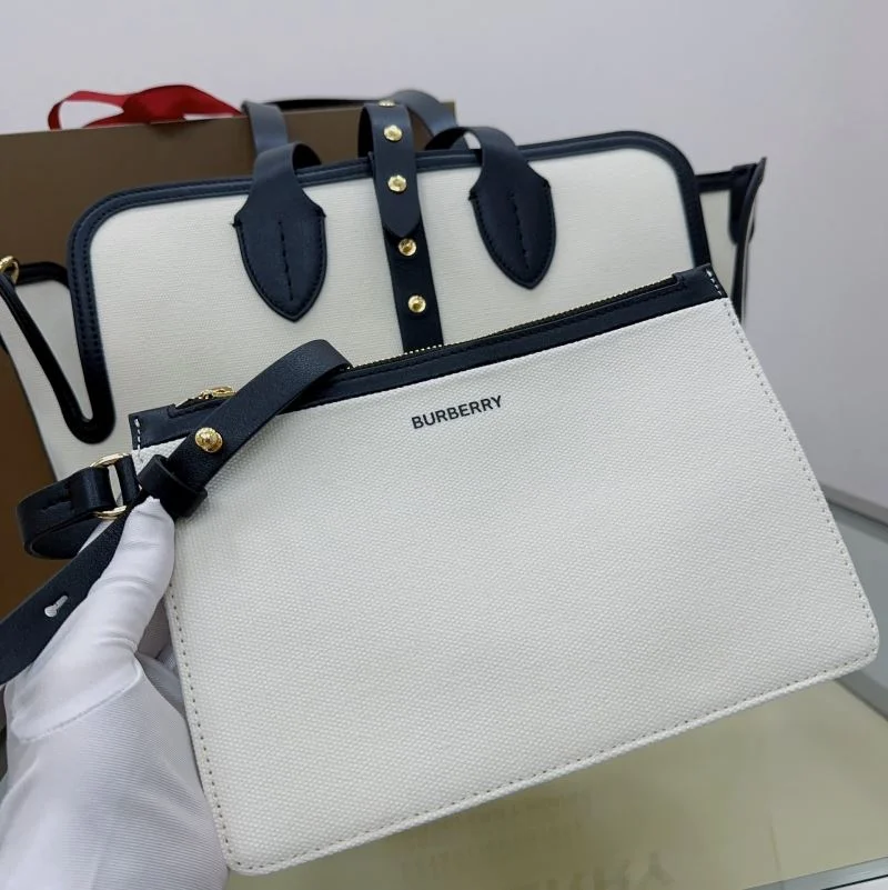 Casual Burberry Shopping Bags 51663