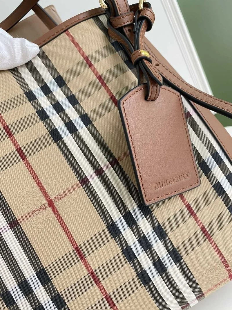 StreetReady Burberry Shopping Bags 51671