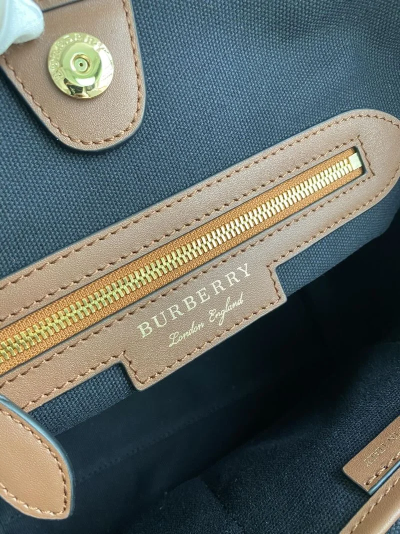 StreetReady Burberry Shopping Bags 51671