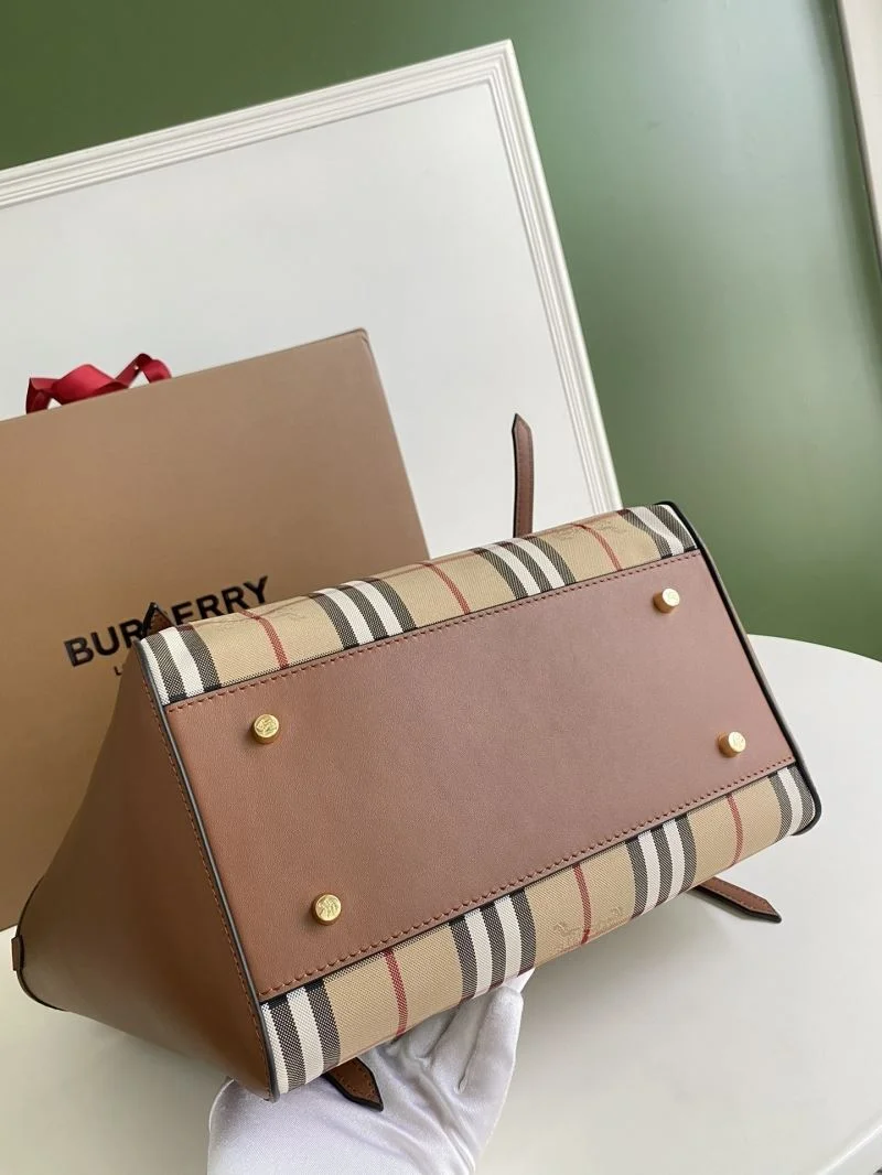 StreetReady Burberry Shopping Bags 51671
