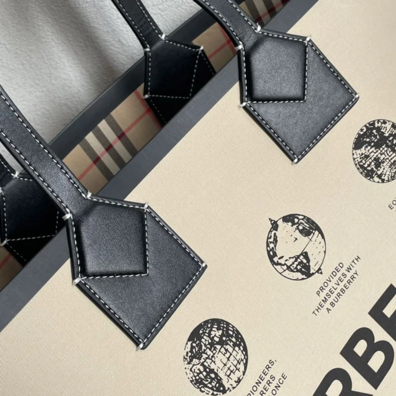 Sporty Burberry Shopping Bags 37913