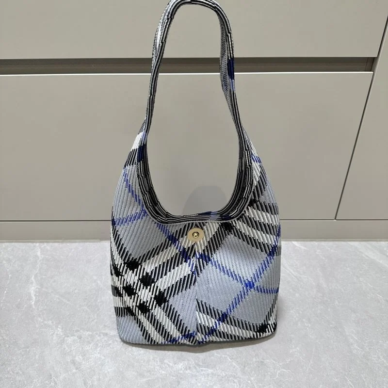 Burberry Shopping Bags Attractive 37893