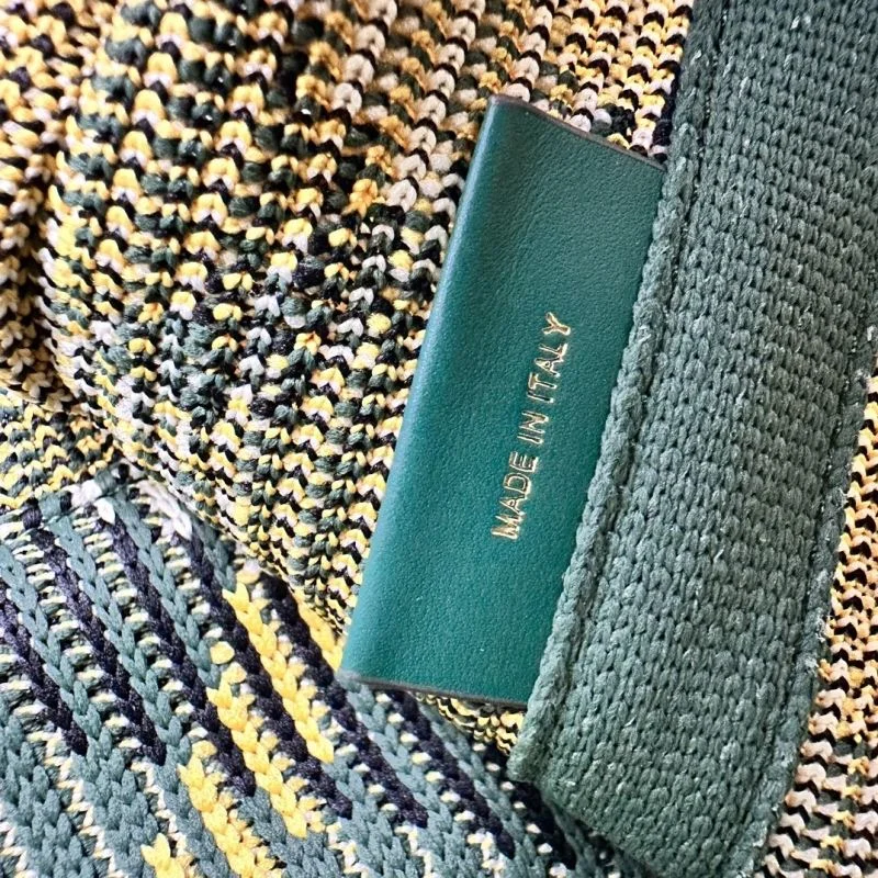 Breathable Burberry Shopping Bags 37895