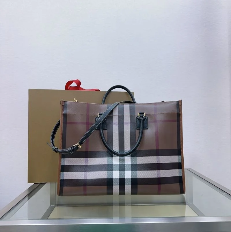 GoodFit Burberry Shopping Bags 37907