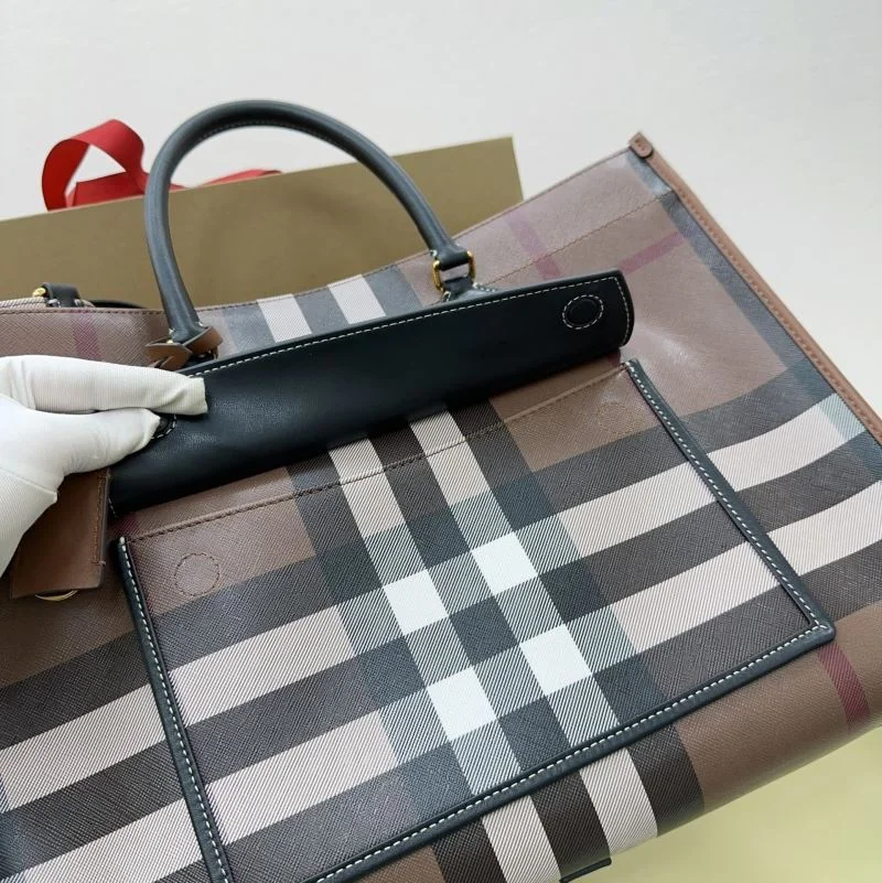 GoodFit Burberry Shopping Bags 37907
