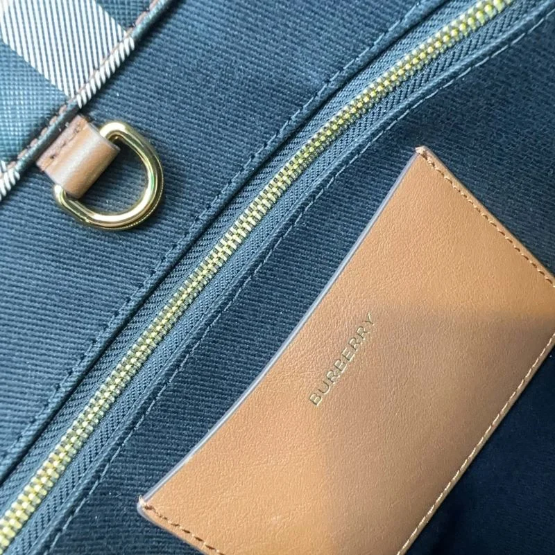 GoodFit Burberry Shopping Bags 37907