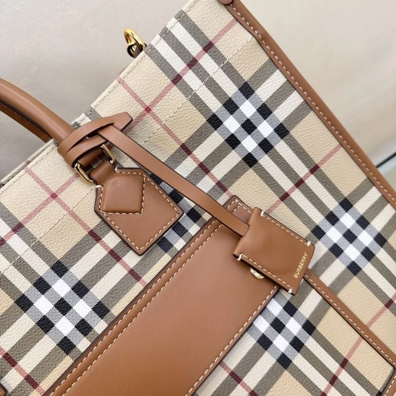 Burberry Shopping Bags TravelReady 37911