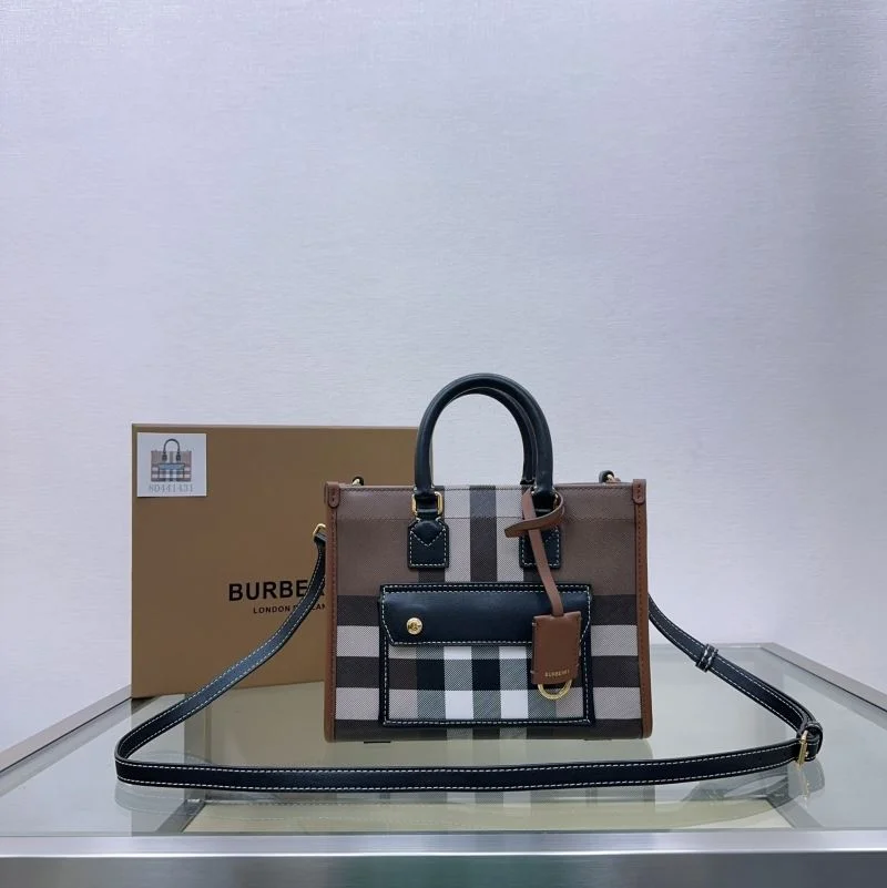 HighQuality Burberry Shopping Bags 37910
