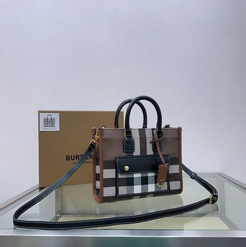 HighQuality Burberry Shopping Bags 37910