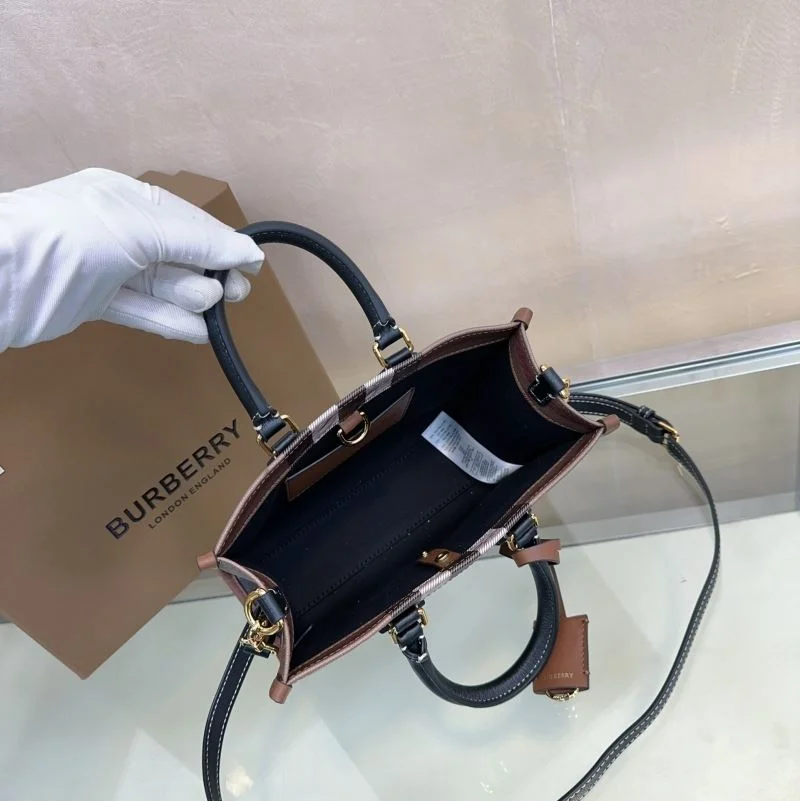 HighQuality Burberry Shopping Bags 37910