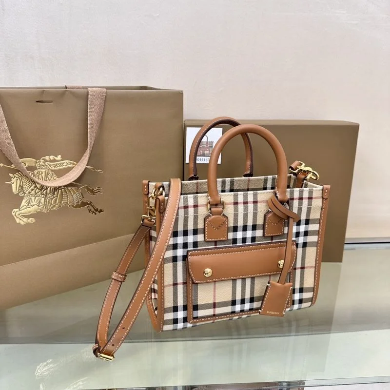 Breathable Burberry Shopping Bags 37901
