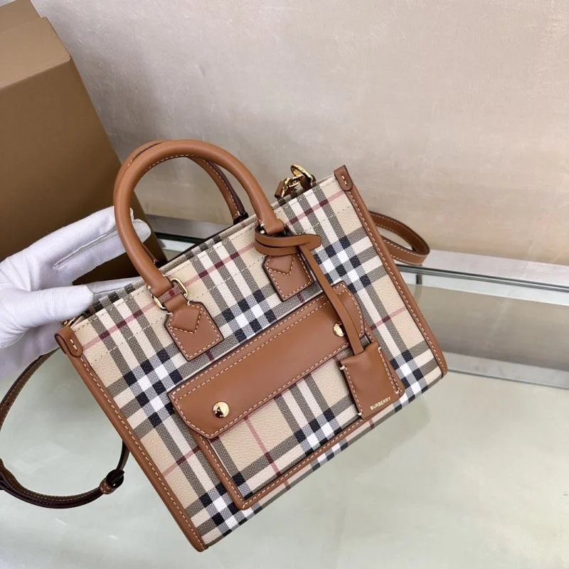 Breathable Burberry Shopping Bags 37901