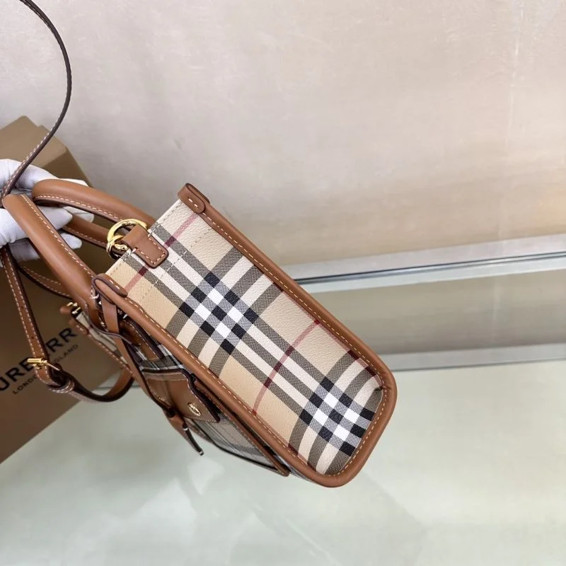 Breathable Burberry Shopping Bags 37901