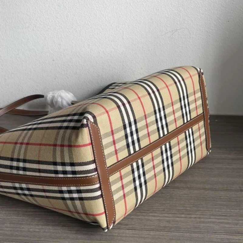Burberry Shopping Bags Classic 37905