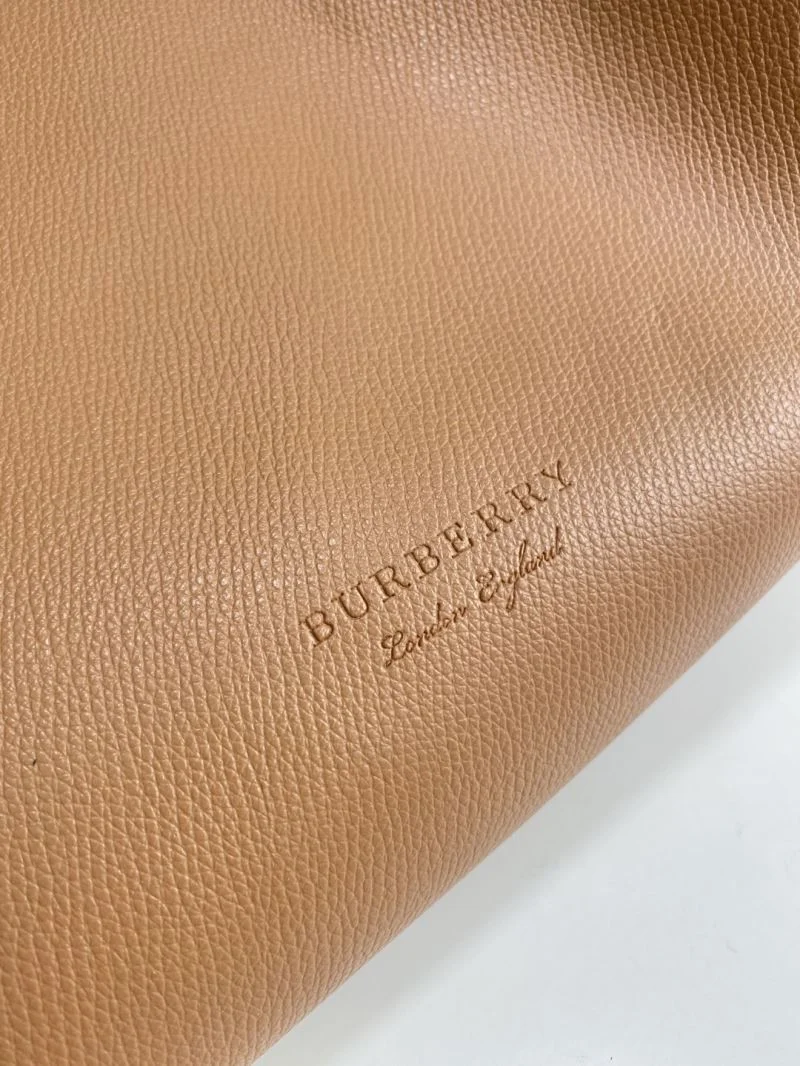 SmoothTexture Burberry Shopping Bags 37896