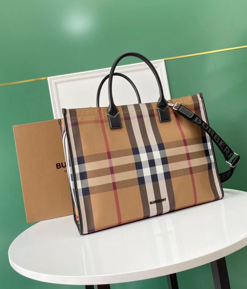 Burberry Shopping Bags Tailored 37892