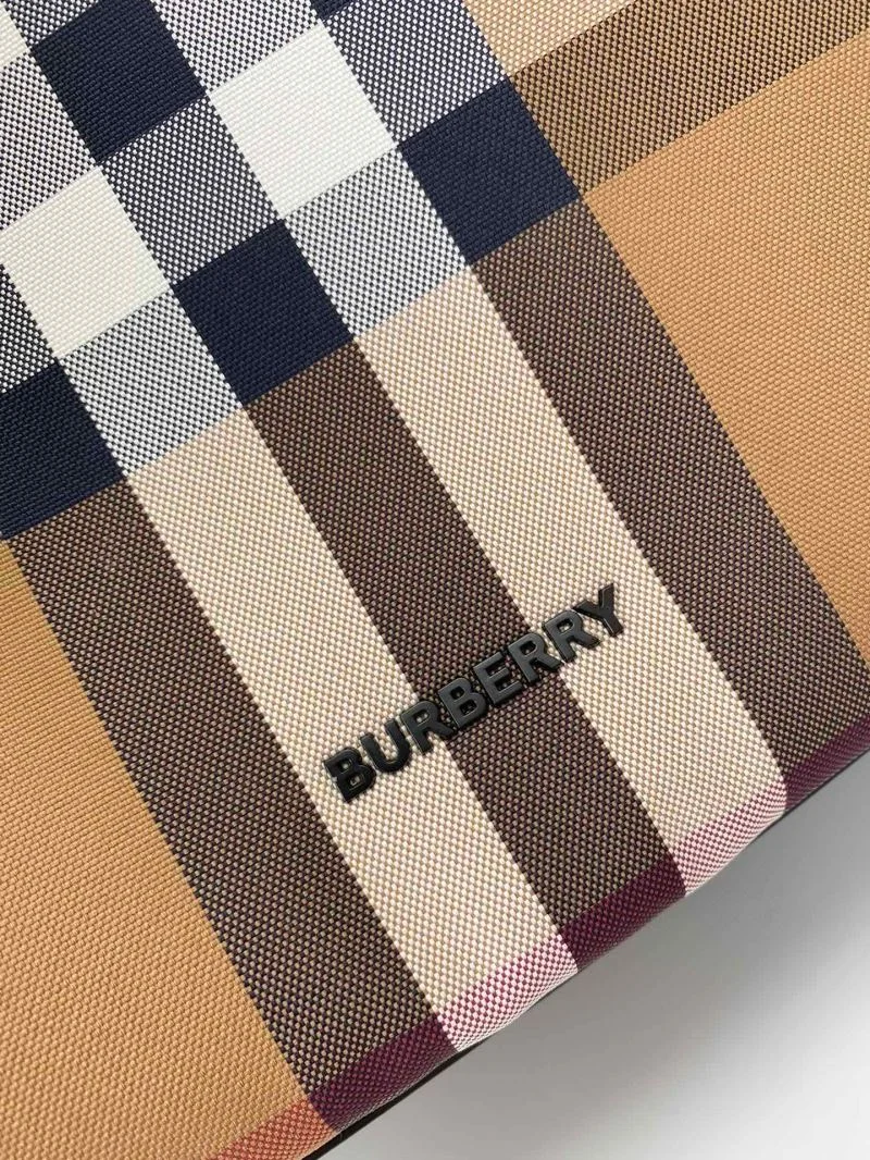 Burberry Shopping Bags Tailored 37892