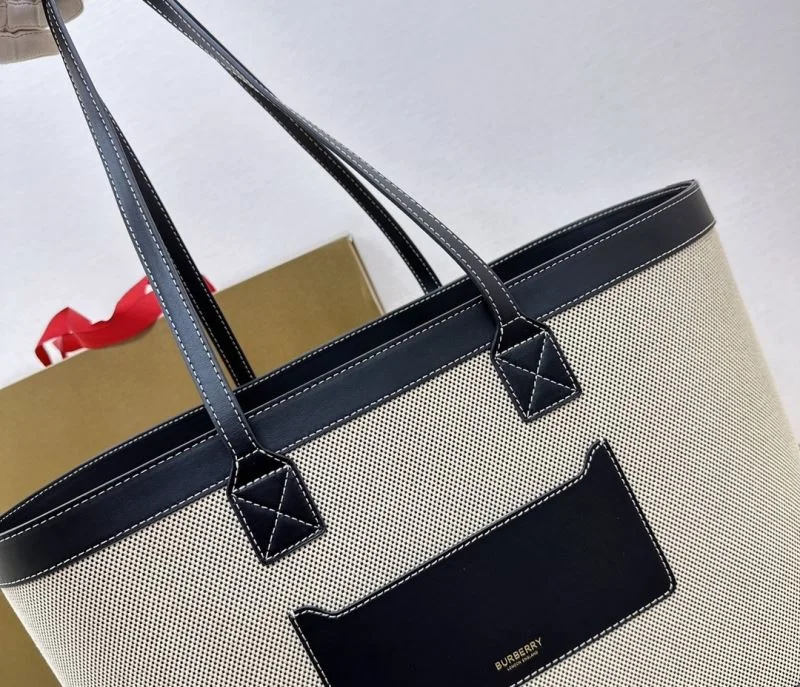 Burberry Shopping Bags Breathable 37894