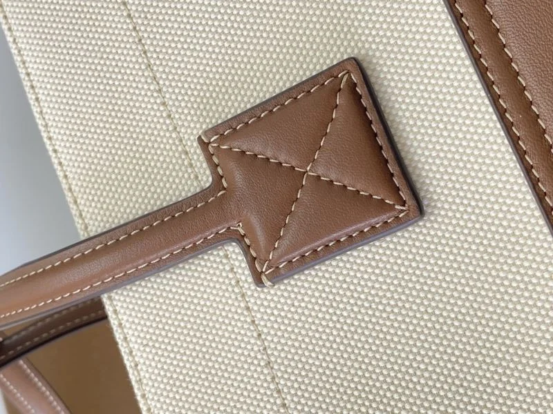 OnTrend Burberry Shopping Bags 37885