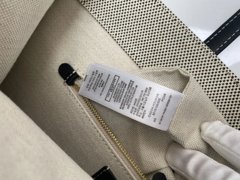 Classic Burberry Shopping Bags 37883