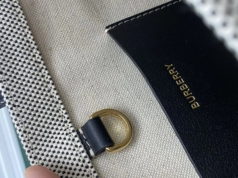 Burberry Shopping Bags Durable 37884