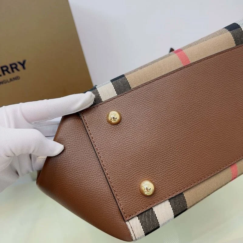 Comfortable Burberry Shopping Bags 37878