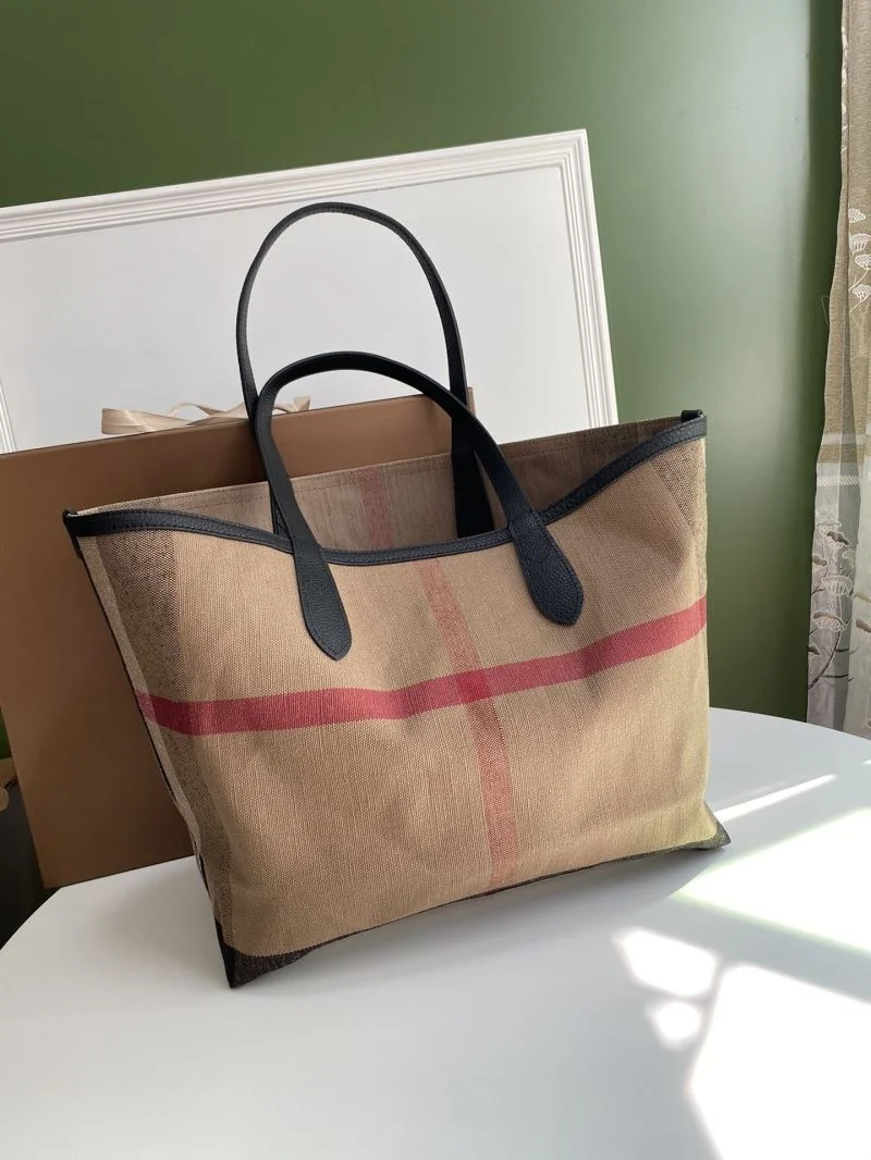 Vibrant Burberry Shopping Bags 37879