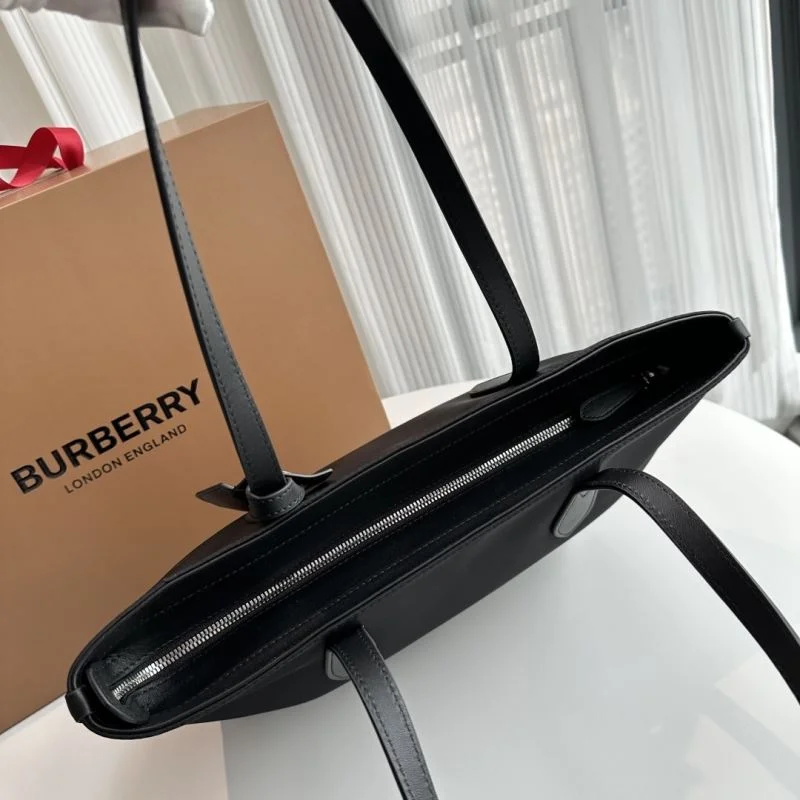 SmoothTexture Burberry Shopping Bags 37877