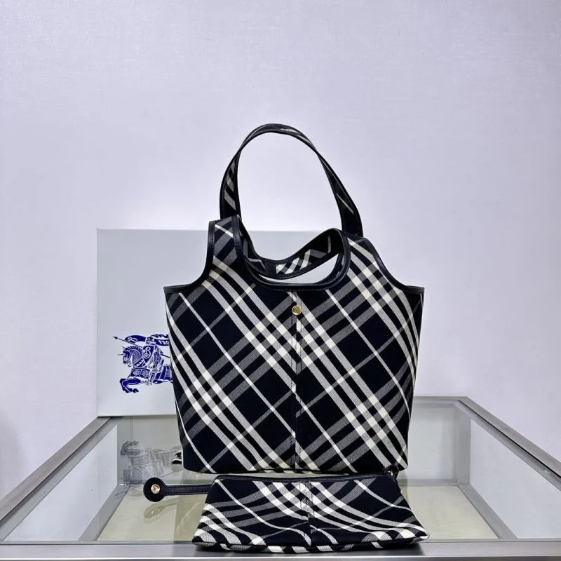 Lightweight Burberry Shopping Bags 37875