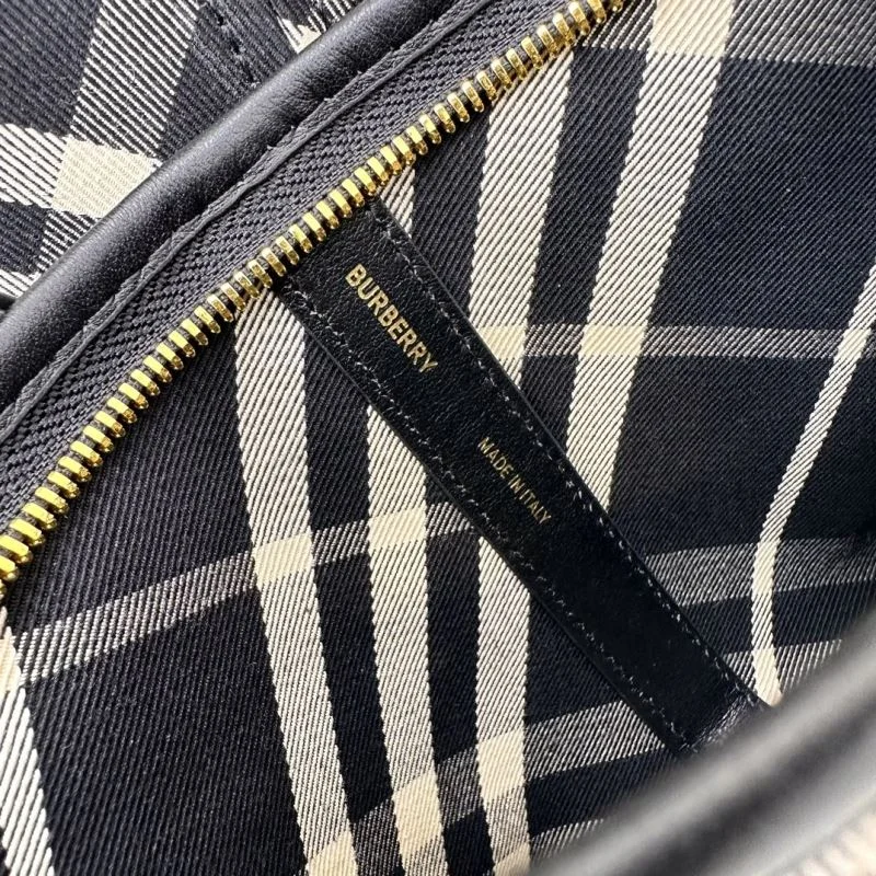Lightweight Burberry Shopping Bags 37875