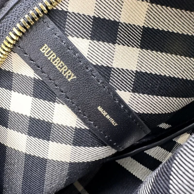 Burberry Shopping Bags WrinkleFree 37873