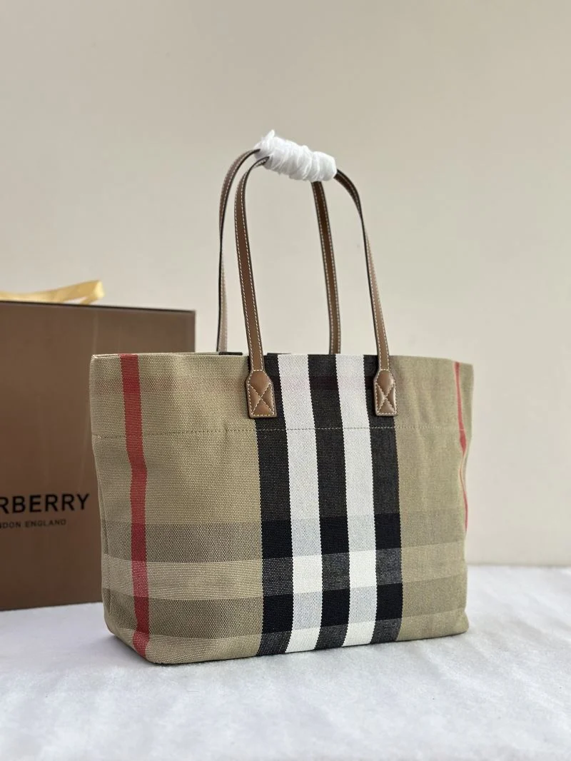 TravelReady Burberry Shopping Bags 37855