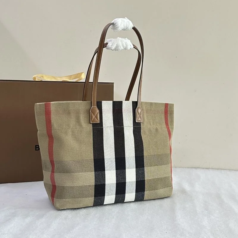 TravelReady Burberry Shopping Bags 37855
