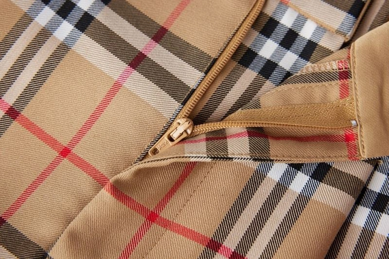 Lightweight Burberry Short Pants 103516