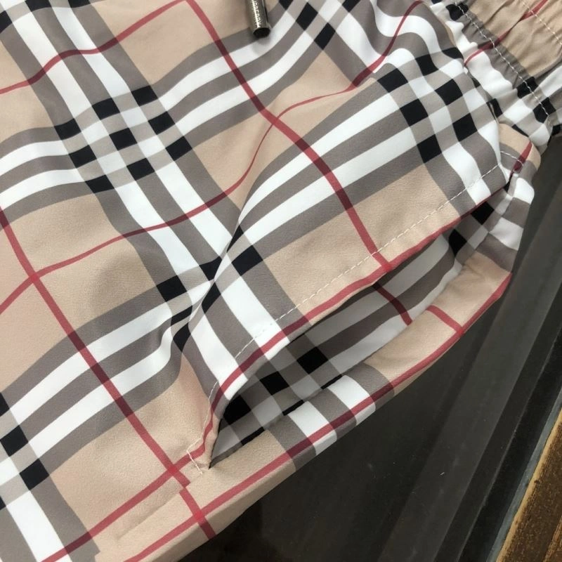 UrbanChic Burberry Short Pants 105394