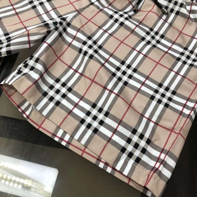UrbanChic Burberry Short Pants 105394