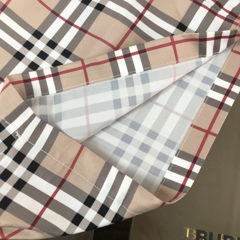 UrbanChic Burberry Short Pants 105394