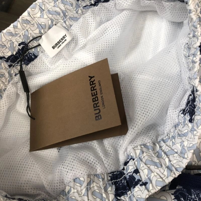 Elegant Burberry Short Pants 105369