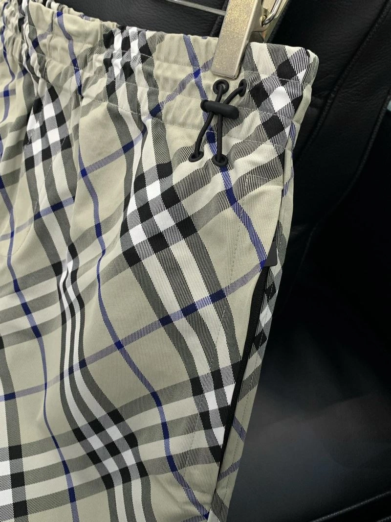 Burberry Short Pants Youthful 102640