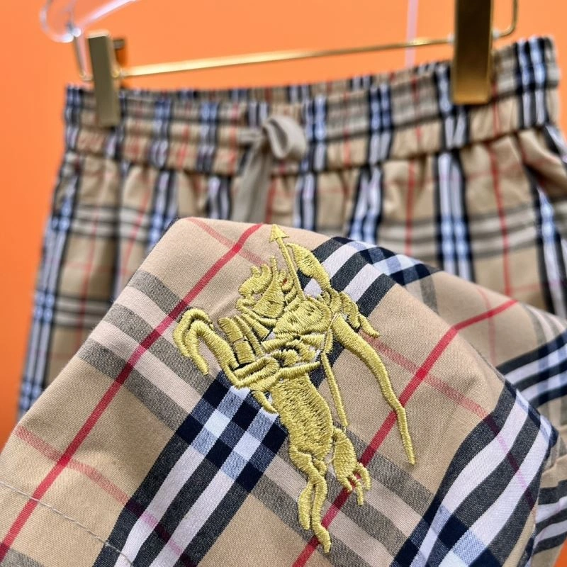 Resilient Burberry Short Pants 102598