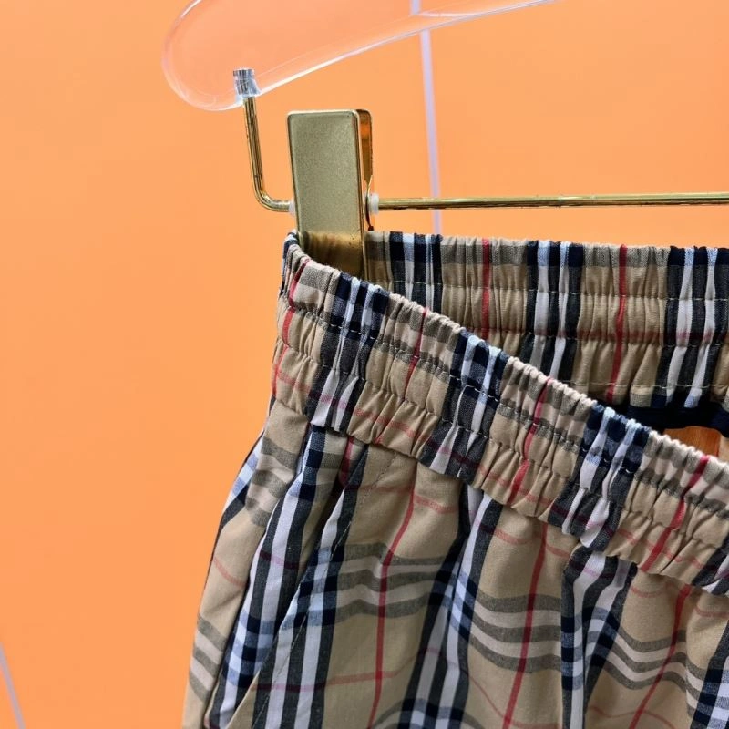 Resilient Burberry Short Pants 102598