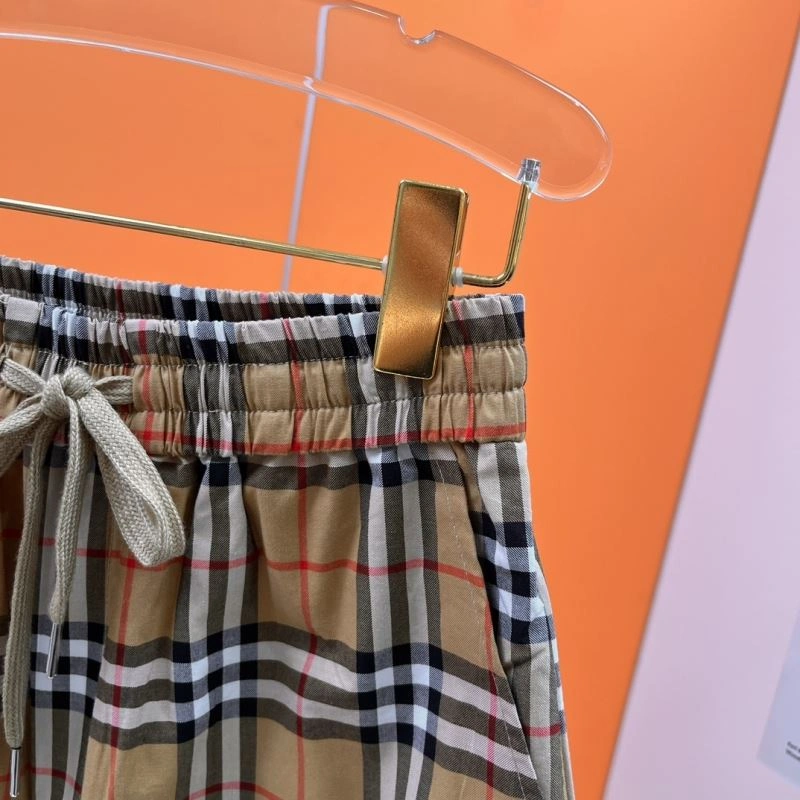 ZipUp Burberry Short Pants 102626