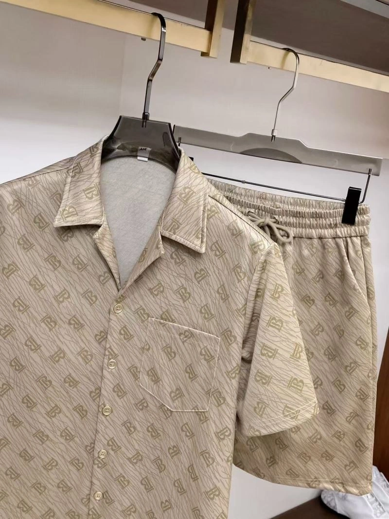 Sporty Burberry Short Suits 99416