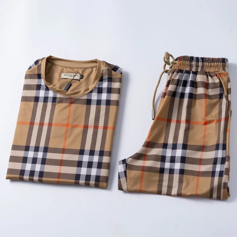 Burberry Short Suits QuickDry 103018